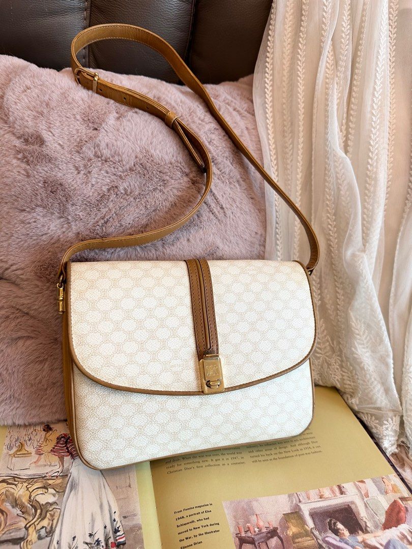 多年正版正貨商標門市現貨美品vintage celine white beige triomphe