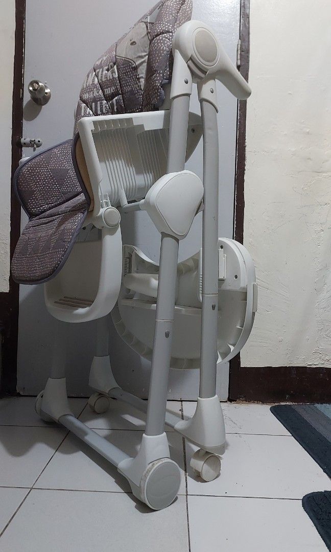 Akeeva High Chair (Category: Baby High Chairs) located in Santa Rosa. Submitted by thebuzzbee (Listing ID 1228375236, Image 2). Description: Suitable from 6 months Premium leather feel One button easy fold Compact system Easy removable baby tray 3 position adjustable backrest 6 position height adjustment 3 position adjustable tray 4 position adjustable footrest With wheels for easy push..