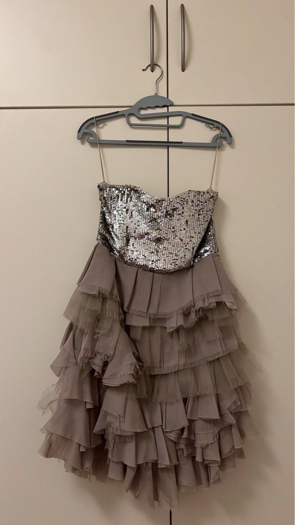 Alice and olivia outlet silver sequin dress