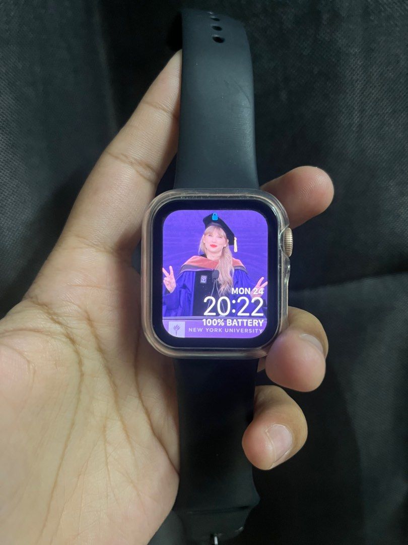 Apple Watch SE GEN 1 40mm (Rose Gold), Men's Fashion, Watches