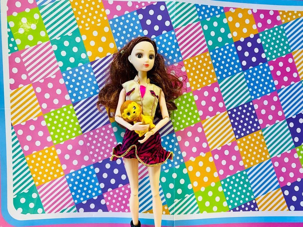 Barbie doll zoo keeper with baby lion), Hobbies & Toys, Toys