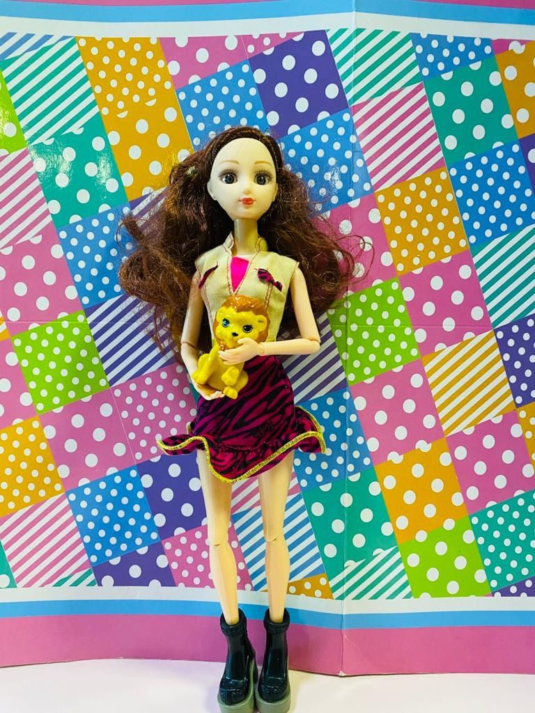 Barbie doll zoo keeper with baby lion), Hobbies & Toys, Toys