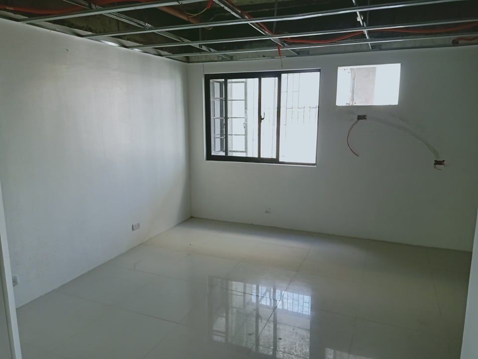 Brand New Apartment or Dormitory Building in Palanan Makati, Property