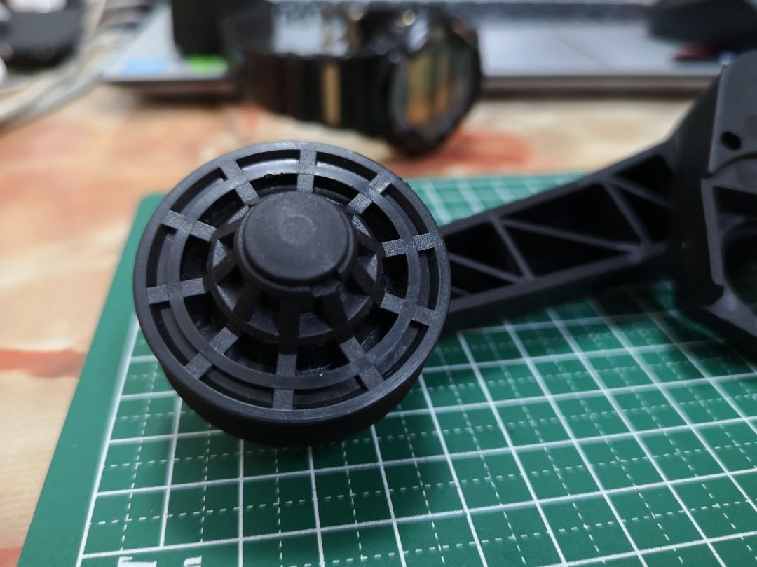 Brompton chain tensioner with jockey wheels heavily used, Sports