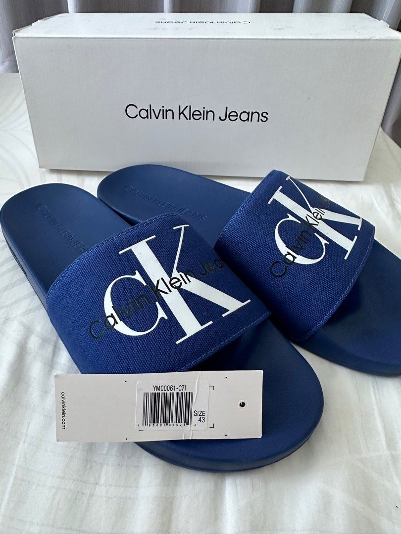 Size 4 calvin klein sliders on sale