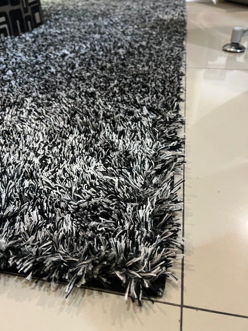Carpet (black white), Furniture & Home Living, Home Decor, Carpets