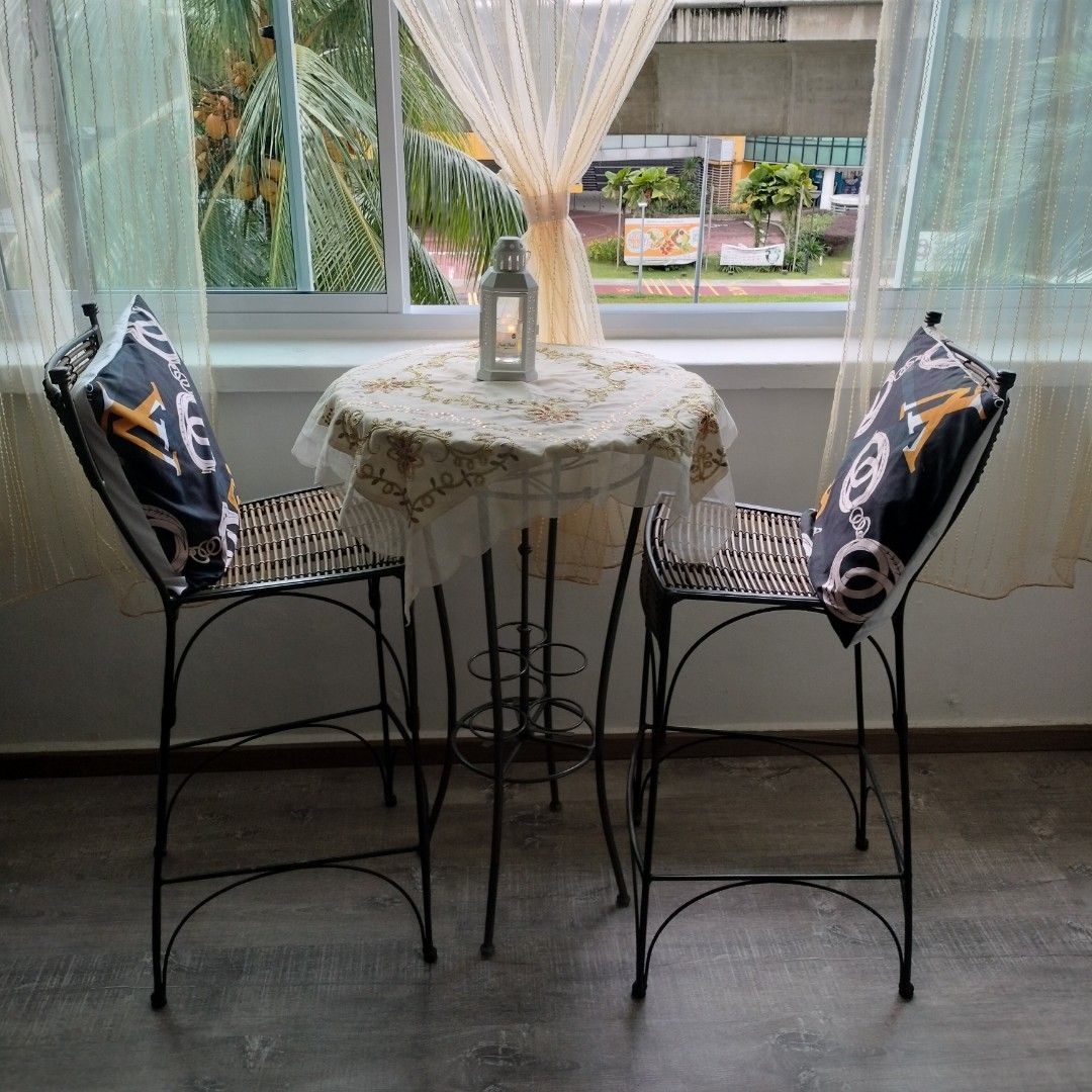 Wine tables hotsell for sale