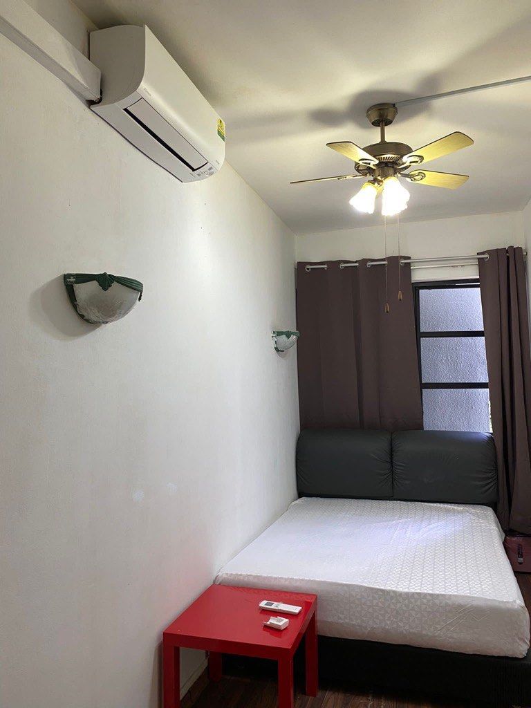Central Green Condominium Common Room For Single Only, Property