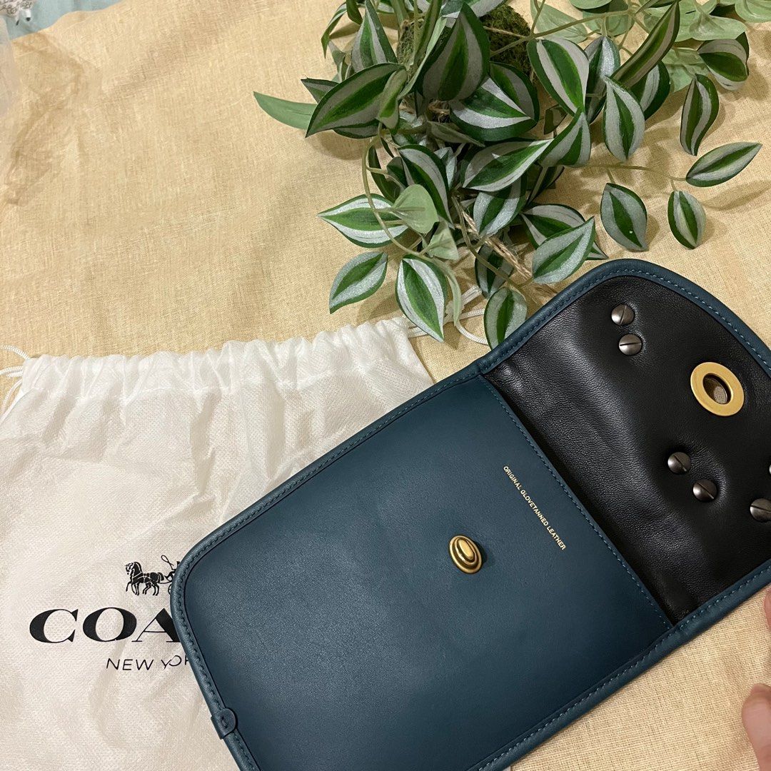 Coach turnlock shop flat crossbody