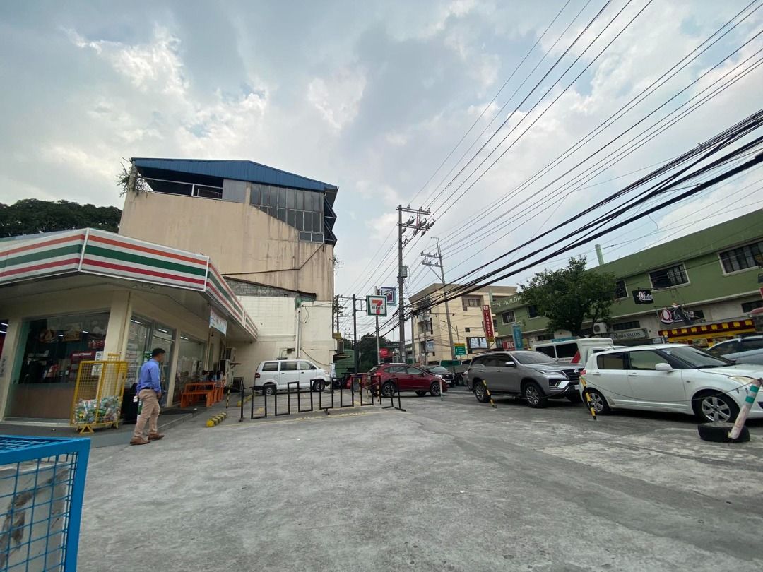 COMMERCIAL OLD HOUSE IN SAN FRANCISCO DEL MONTE QUEZON CITY , Property