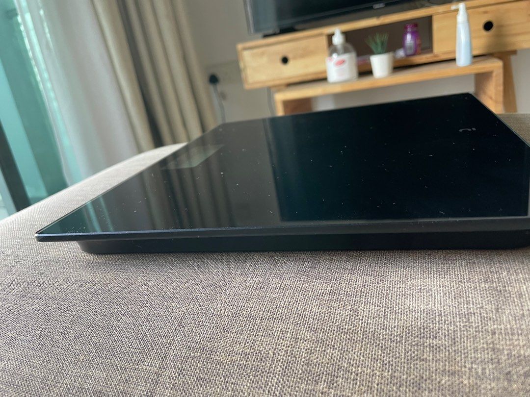 Decathlon weighing scale, Health & Nutrition, Health Monitors