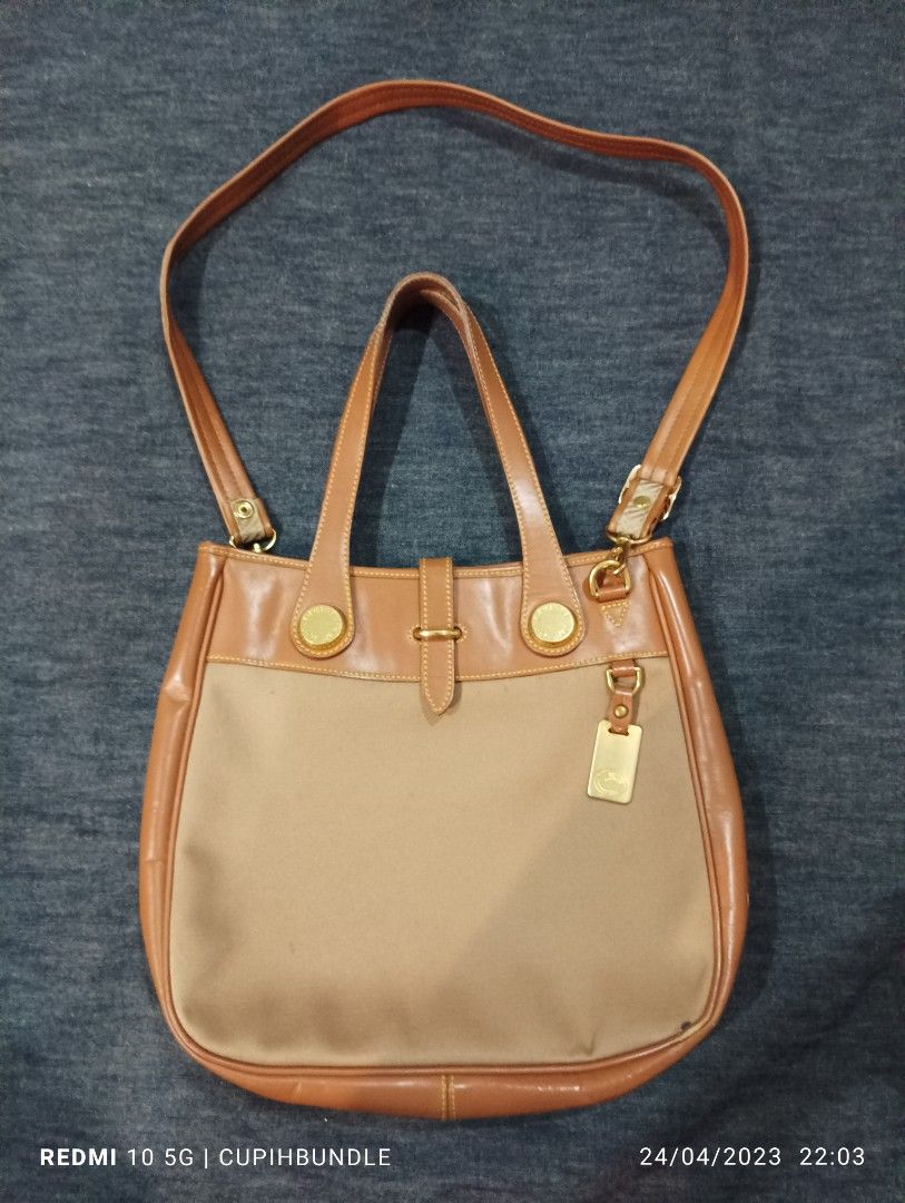 Dooney crescent tote outlet