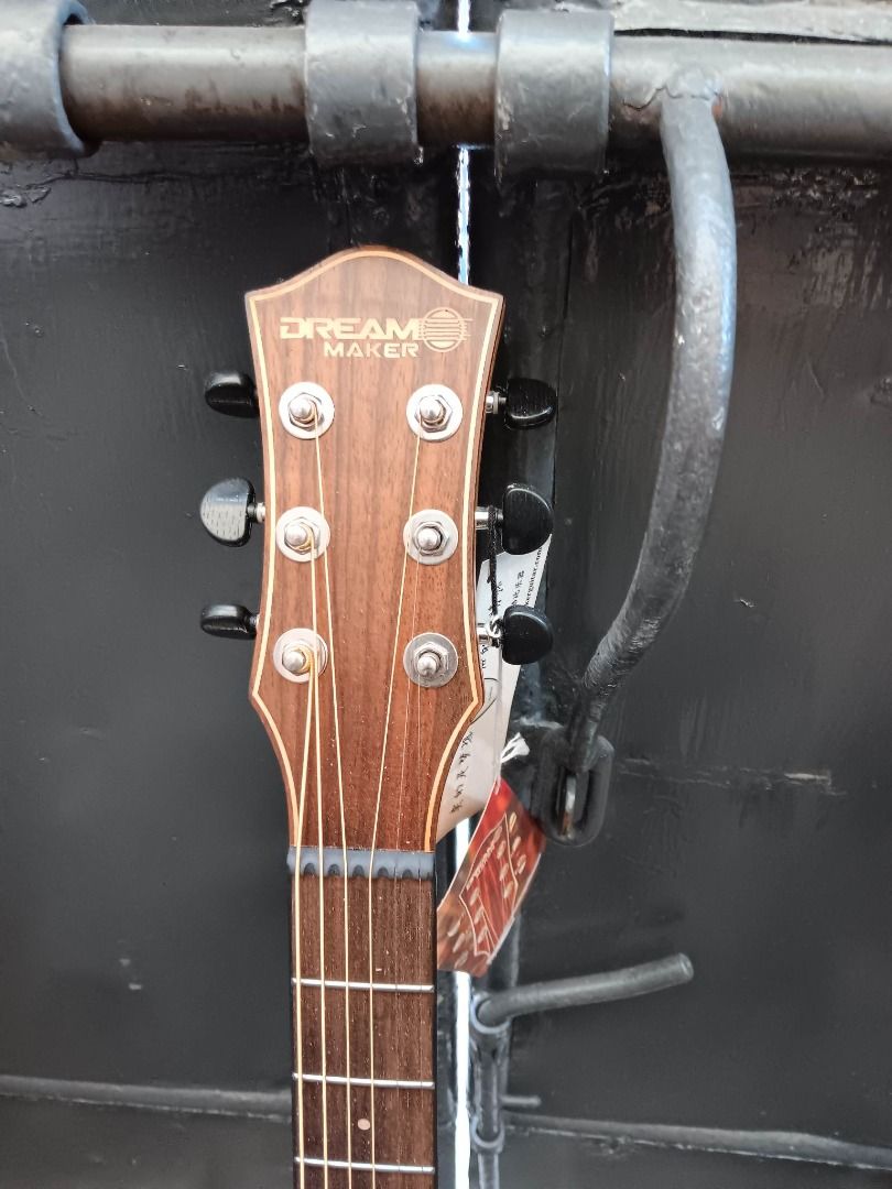 Dream maker acoustic guitar Dm38c mahogany, Hobbies & Toys, Music