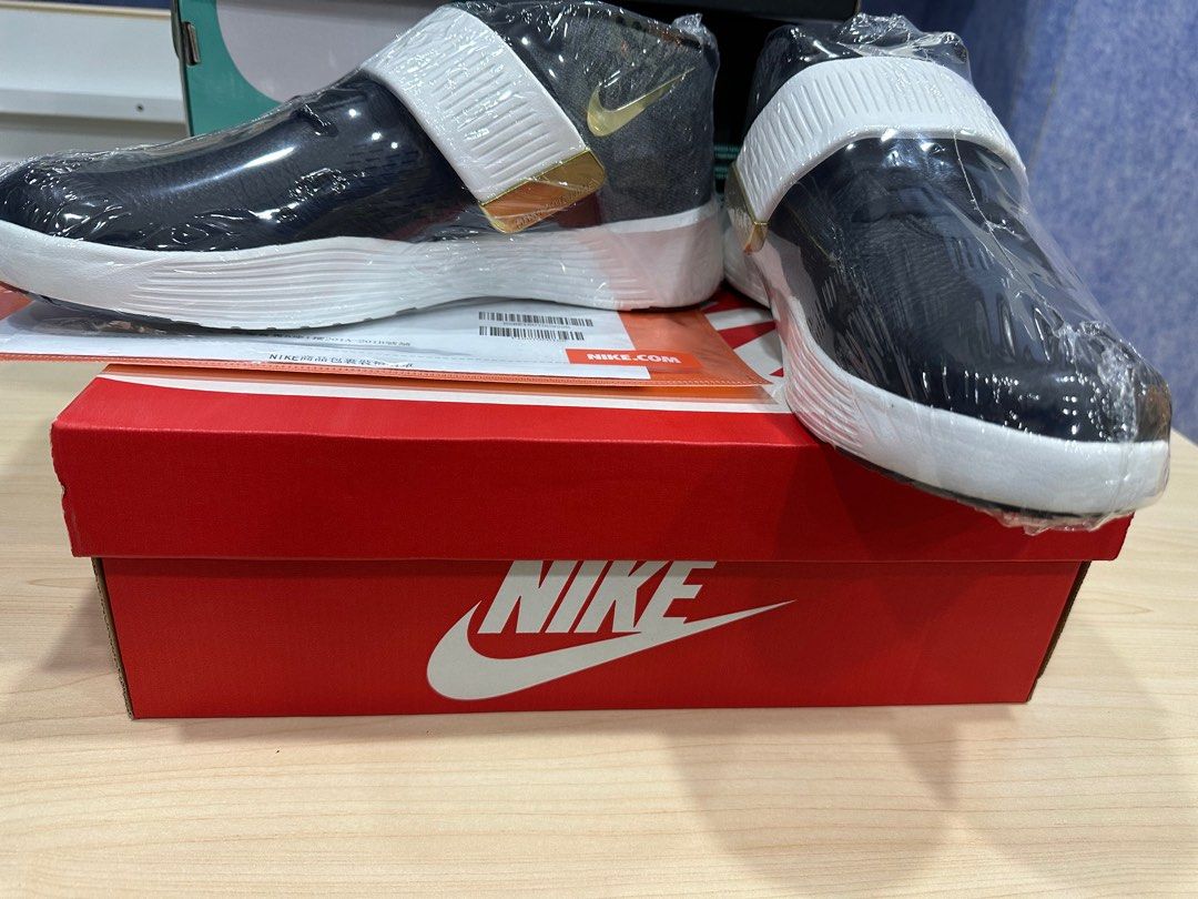 Nike ultra xt red store