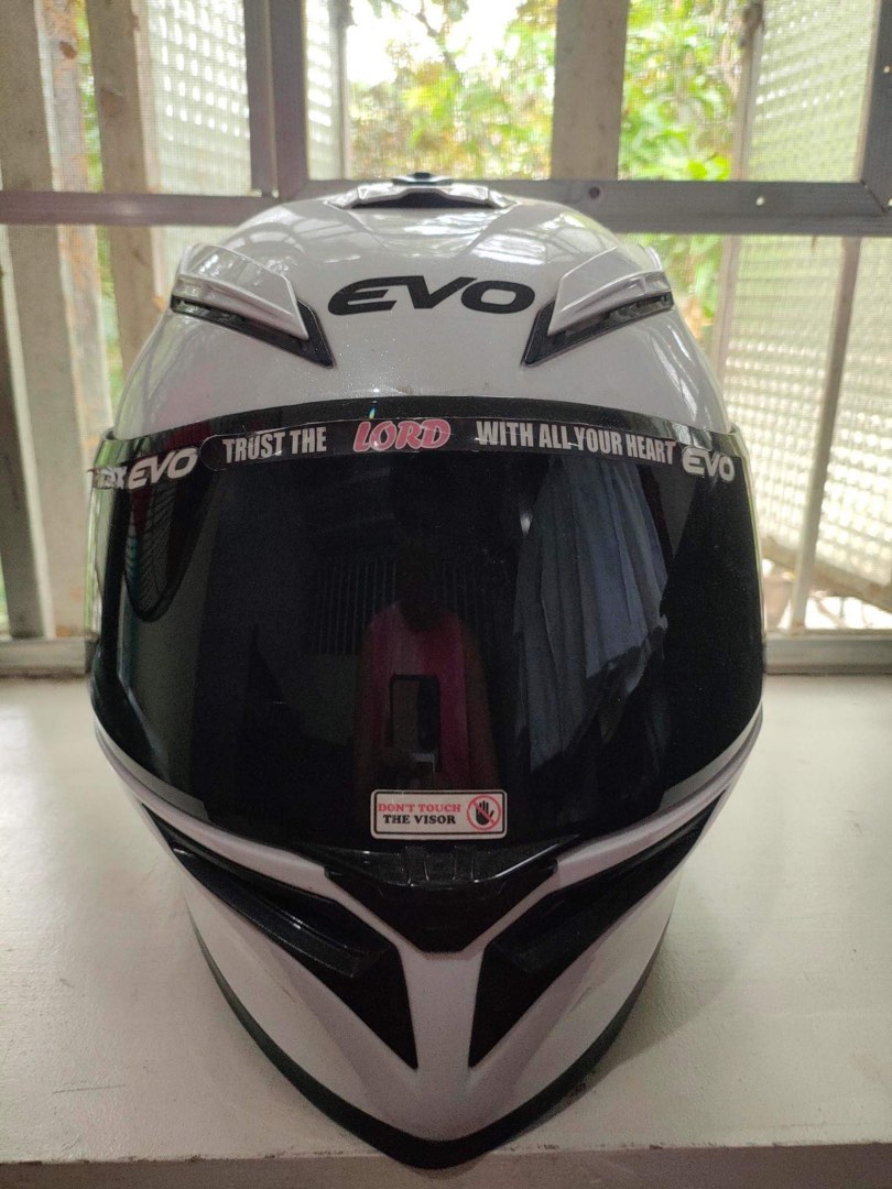 Evo Helmet, Motorbikes, Motorbike Parts & Accessories, Helmets and
