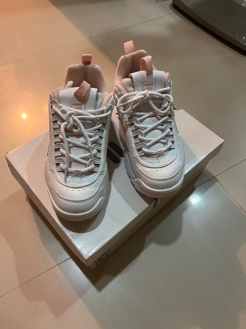 Fila disruptor on sale size 6