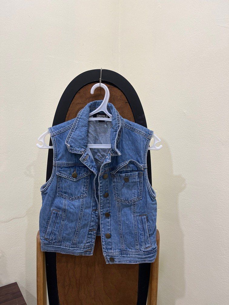 Sleeveless denim shop jacket forever 21
