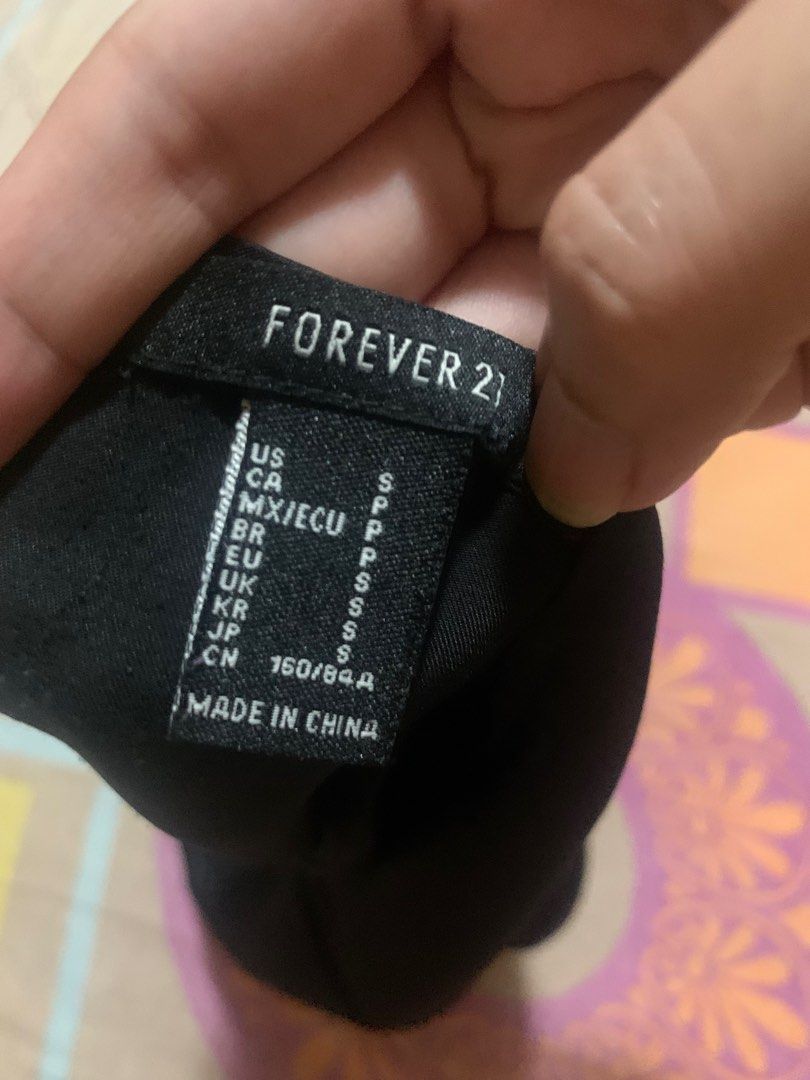 Forever21 top (Category: Blouses) located in Talisay. Submitted by bilchecomedia (Listing ID 1228315251, Image 3). Description: Rfs: for my dog’s medical needs.