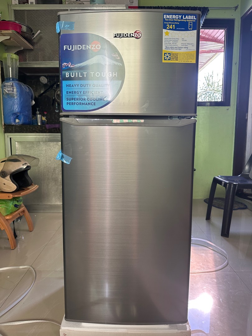 Fujidenzo 2 door refrigerator, TV & Home Appliances, Kitchen Appliances