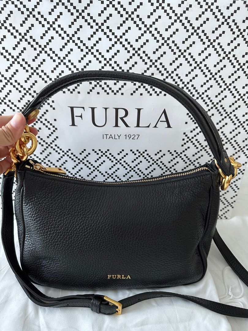 Furla black outlet shoulder bag