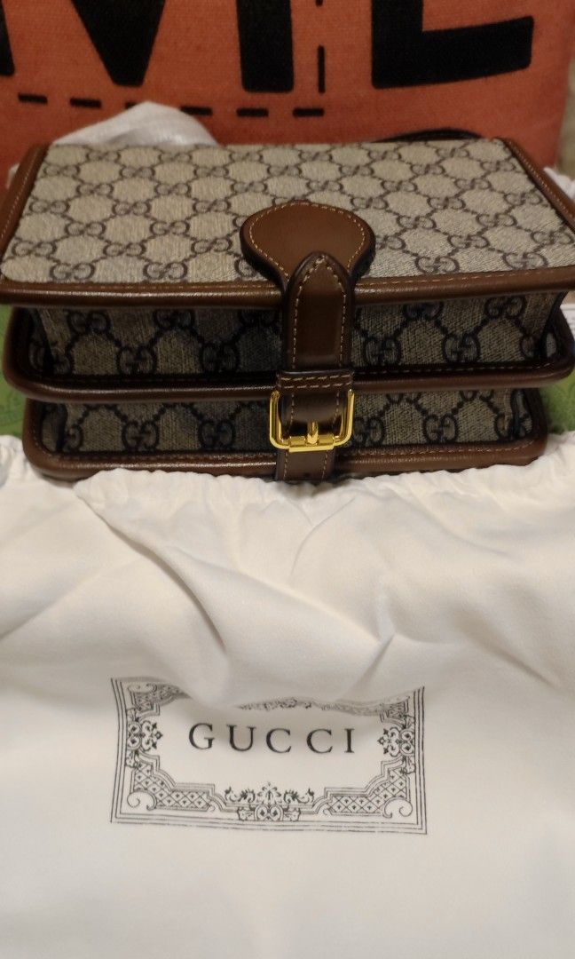 GUCCI GG Supreme Monogram Textured Calfskin Retro Interlocking G Belt Bag  Black | FASHIONPHILE