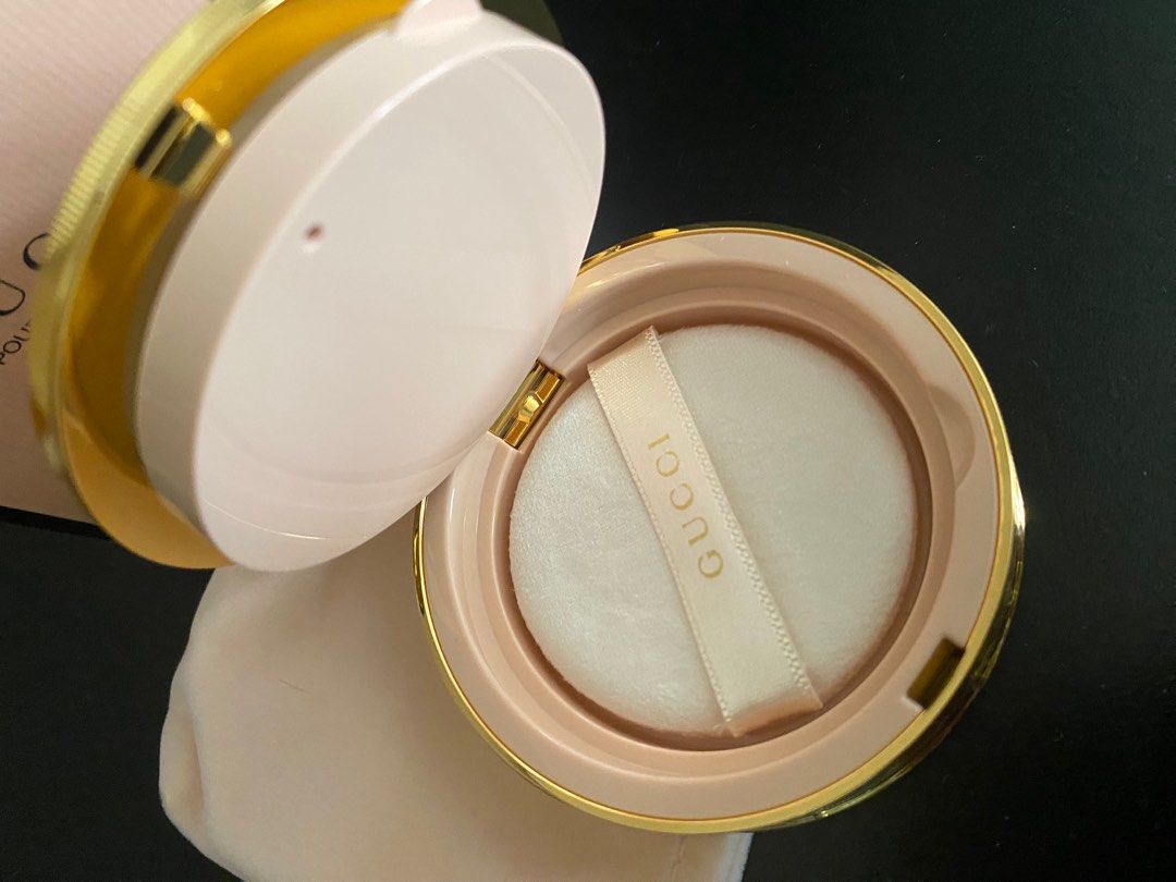 Gucci Setting Powder, Beauty & Personal Care, Face, Makeup on Carousell