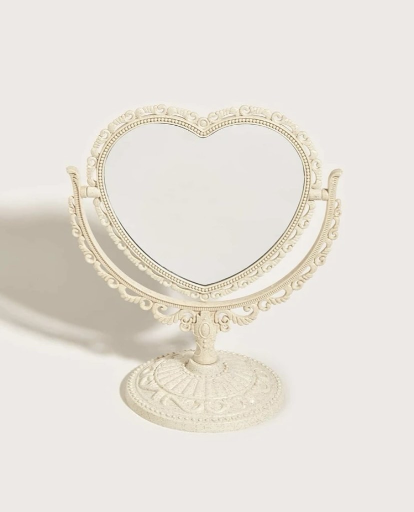 Heart shaped vanity mirror, Luxury, Accessories on Carousell