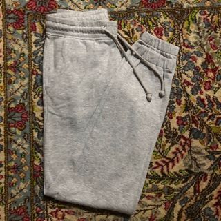 H&M basic gray sweatpants – regular fit