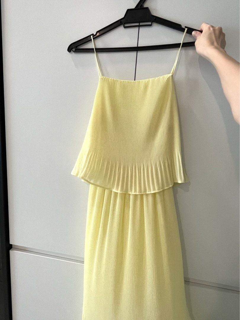 H&m yellow pleated dress hot sale
