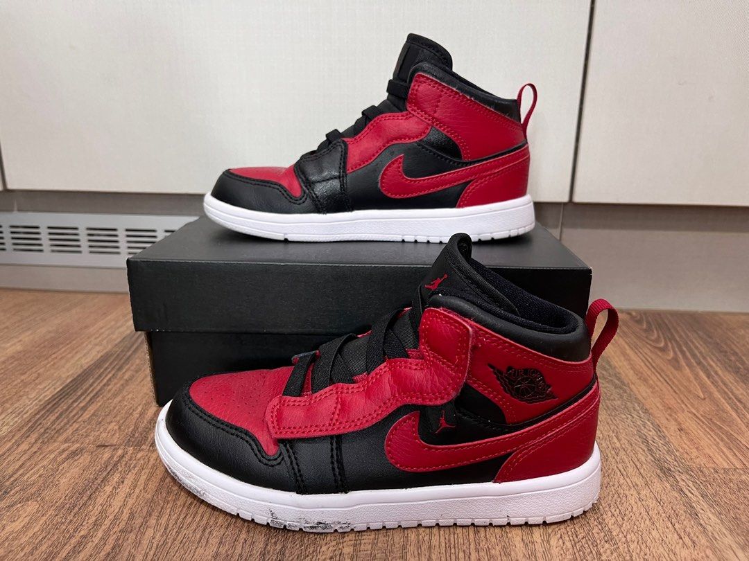 Air jordan hotsell 1 mid preschool