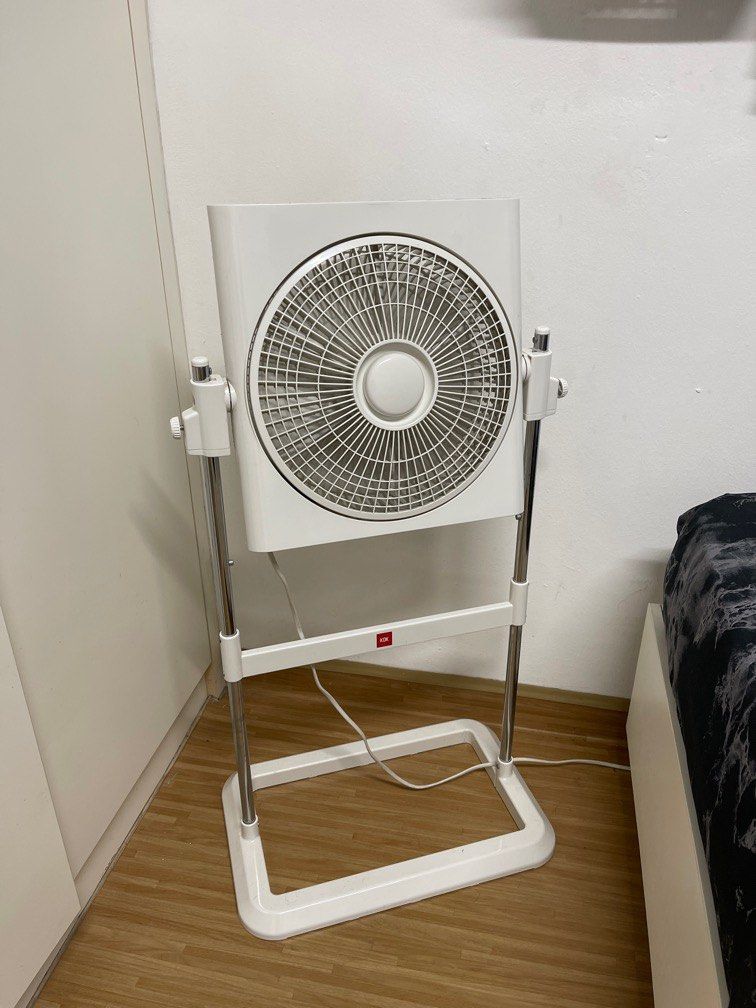 Kdk standing box fan, Furniture & Home Living, Lighting & Fans, Fans on