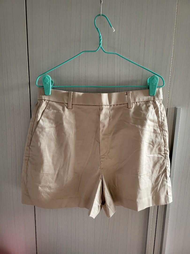 L Size Uniqlo cotton Spandex, Women's Fashion, Bottoms, Shorts on Carousell