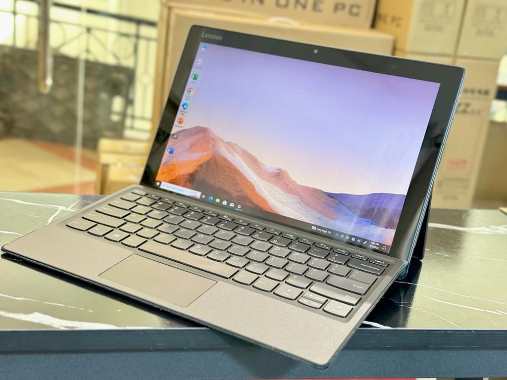 ✨第8世代i5✨SSD 256GB✨8GB✨Win11✨15.6✨Office Lenovo 8th Gen i5 SSD Laptop - 8GB RAM + 256GB - Free Win 11 +