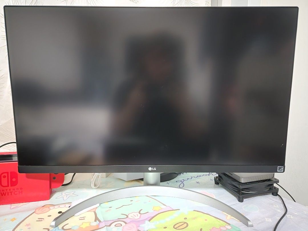 LG UHD 4K 27" IPS Display Monitor, Computers & Tech, Parts