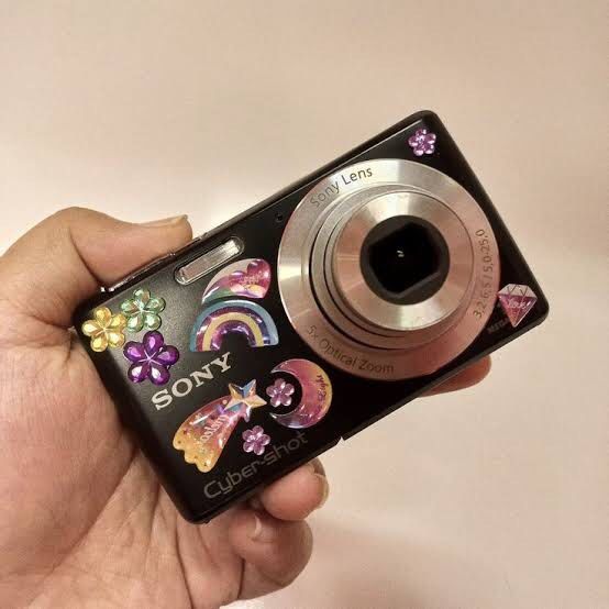 LF DIGITAL CAMERA (Category: Cameras) located in Pasig City. Submitted by cannedmarshies2 (Listing ID 1228373963, Image 1). Description: - any brand will do! - budg: 100 - 700.