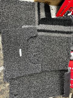 (Category: ) located in . Submitted by keenstone_b2c6ca (Listing ID 1228326686, Image 1). Description: .