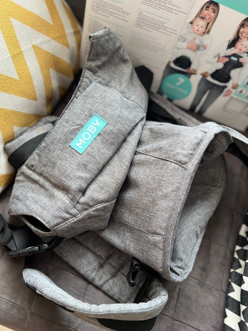 MOBY 2in1 Carrier + Hip Seat Grey, Babies & Kids, Going Out