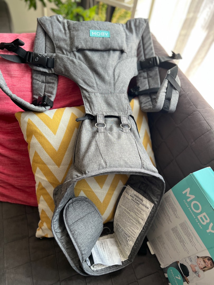 MOBY 2in1 Carrier + Hip Seat Grey, Babies & Kids, Going Out