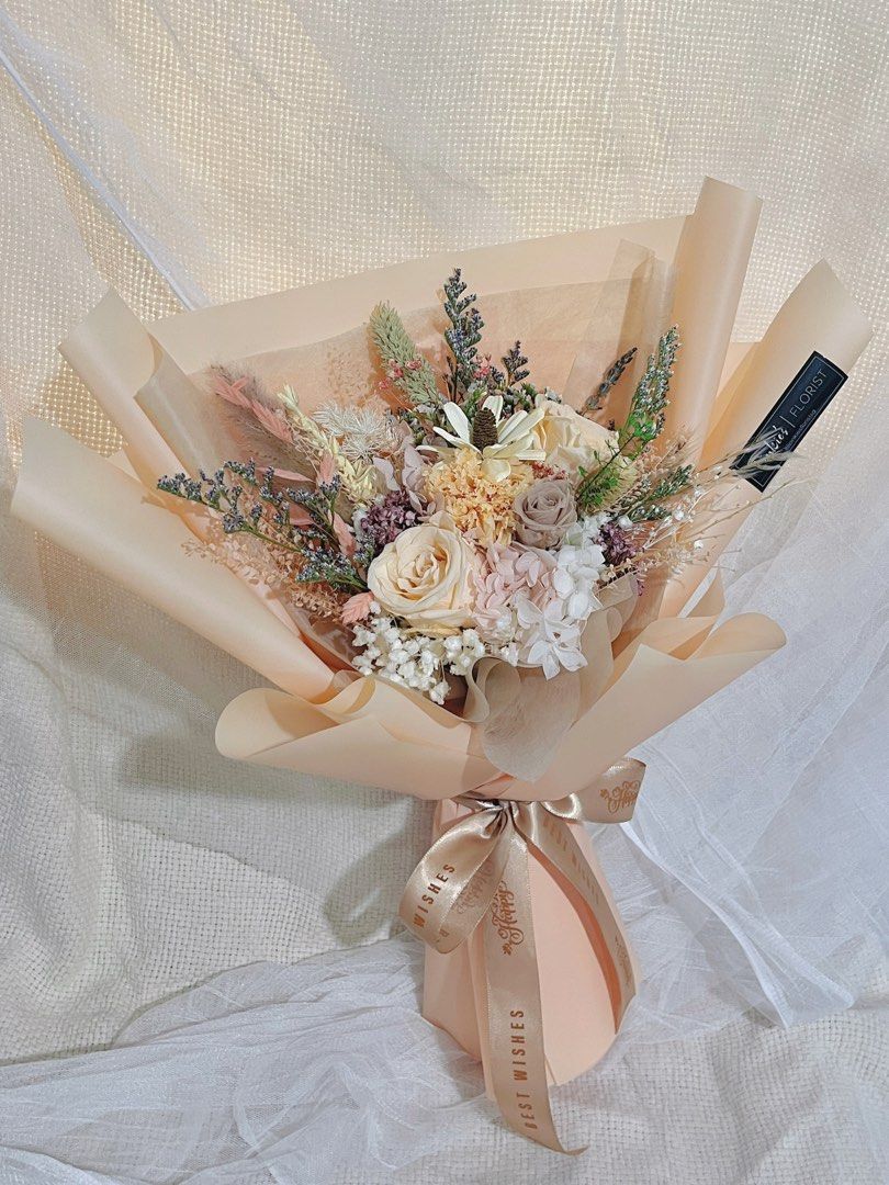 Bouquet of flowers couple gift