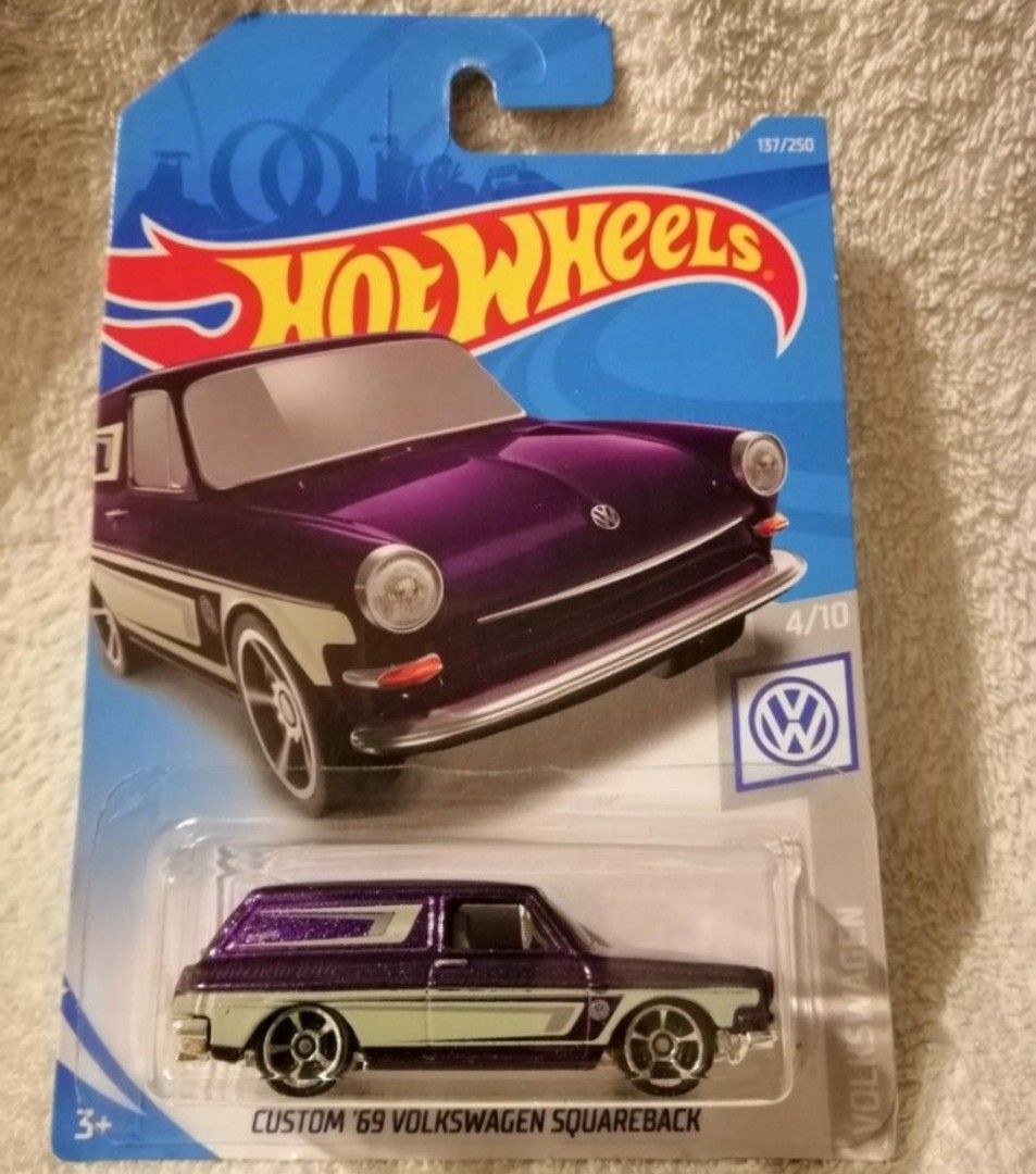 Hot wheels sale volkswagen squareback