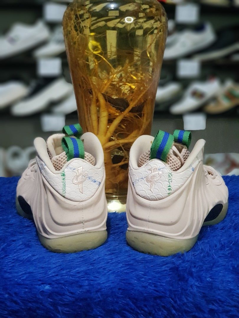 Nike Air Foamposite One Paticle Beige, Fesyen Pria, Sepatu , Sneakers di  Carousell