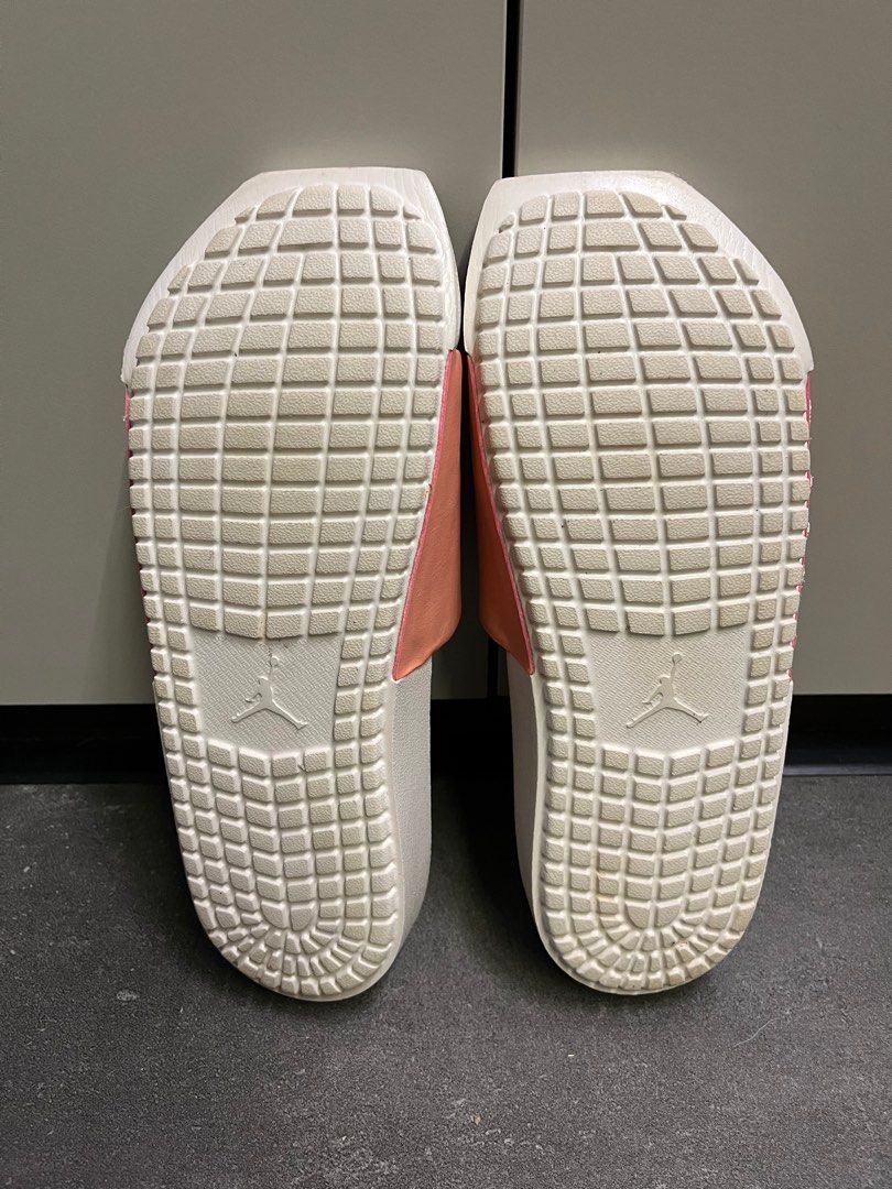 womens pink jordan slides