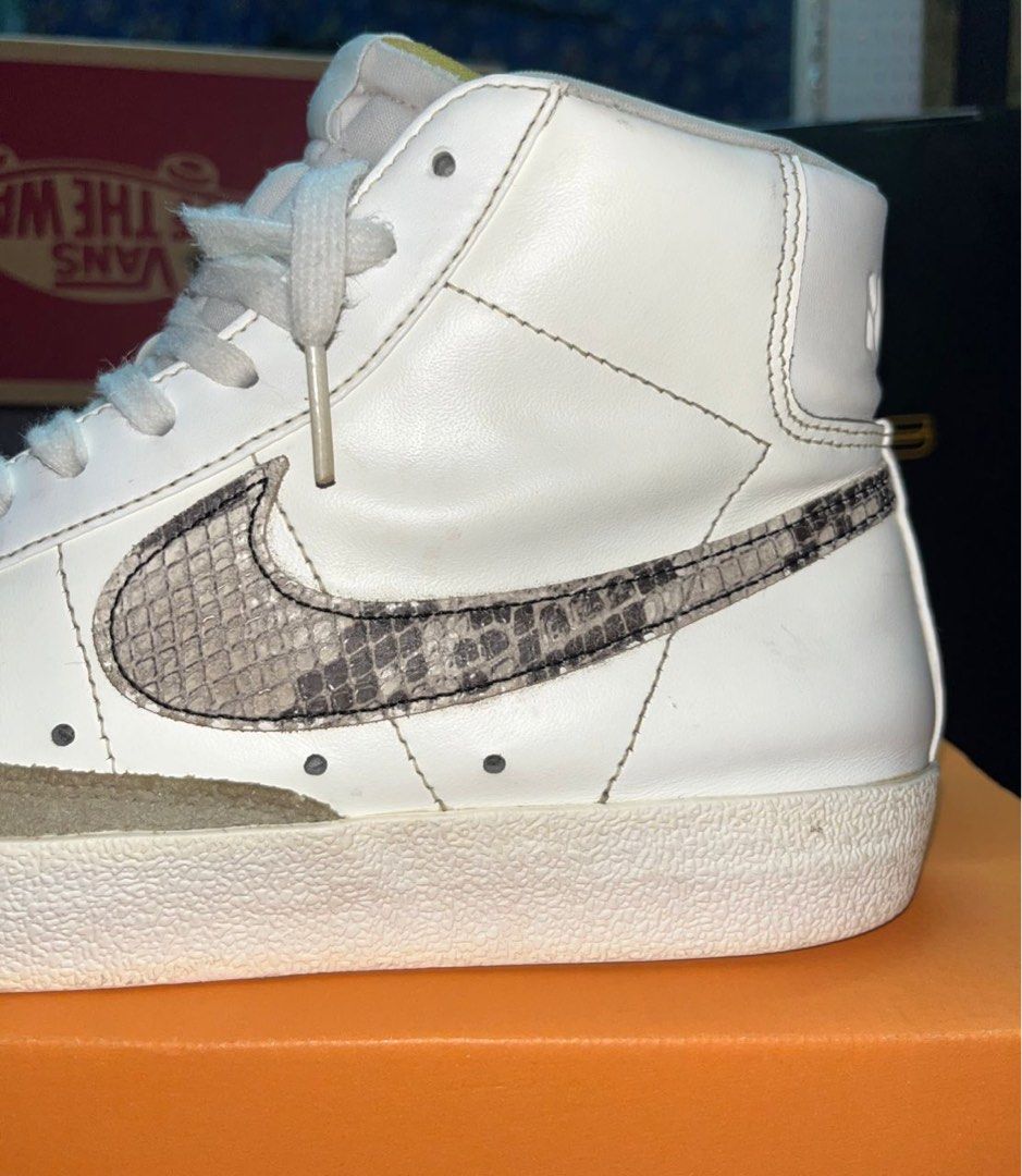nike blazer snake