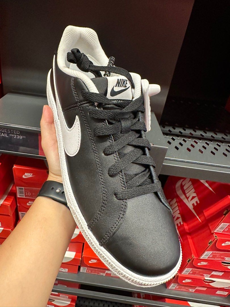 Nike court sneakers shoe, Men's Fashion, Footwear, Sneakers on Carousell