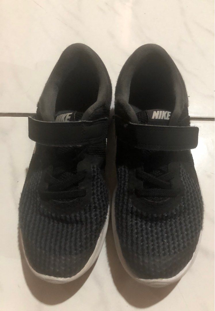 Nike Evolution 4, Babies & Kids, Babies & Kids Fashion on Carousell