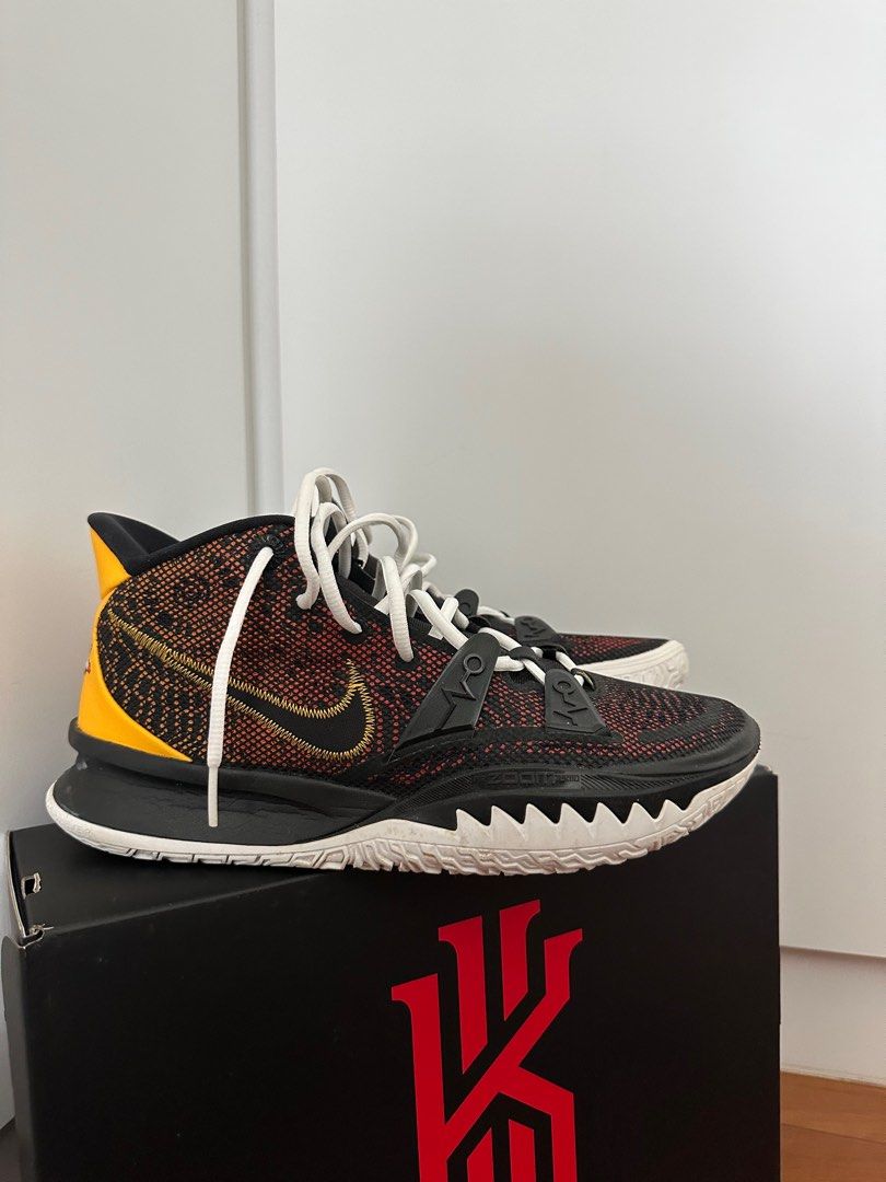Kyrie 5 hotsell ray gun