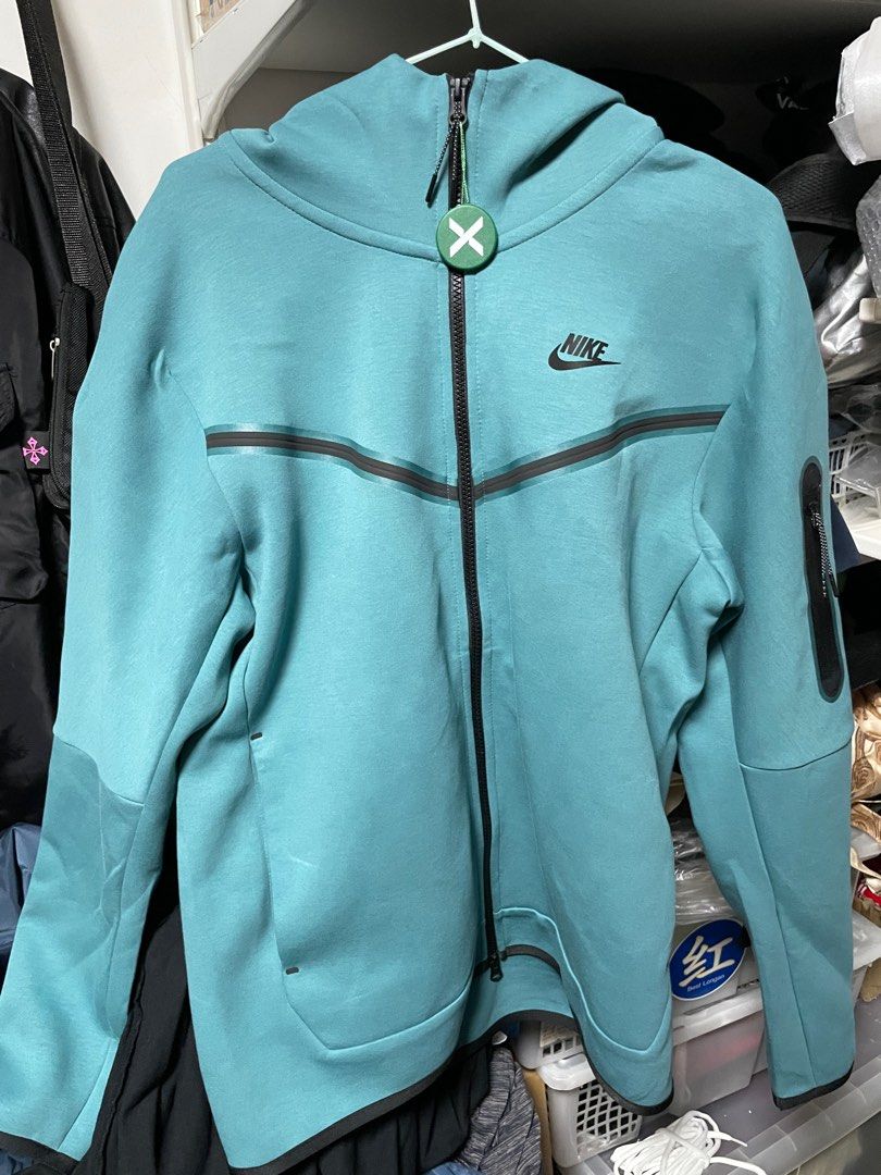 Nike Tech Fleece central cee, 男裝, 運動服裝- Carousell