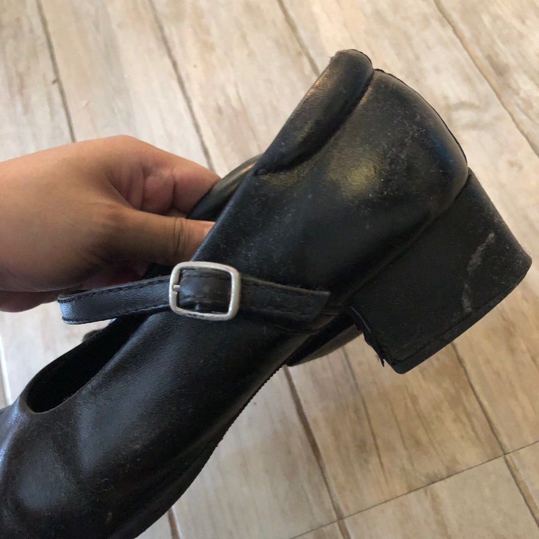 backless nursing shoes