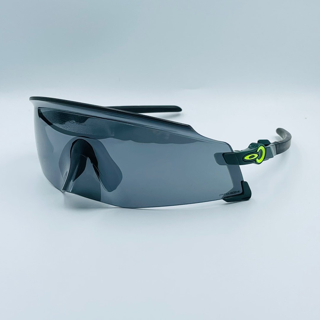 Oakley Kato Hunter Green w/ Prizm Black, Men's Fashion, Watches