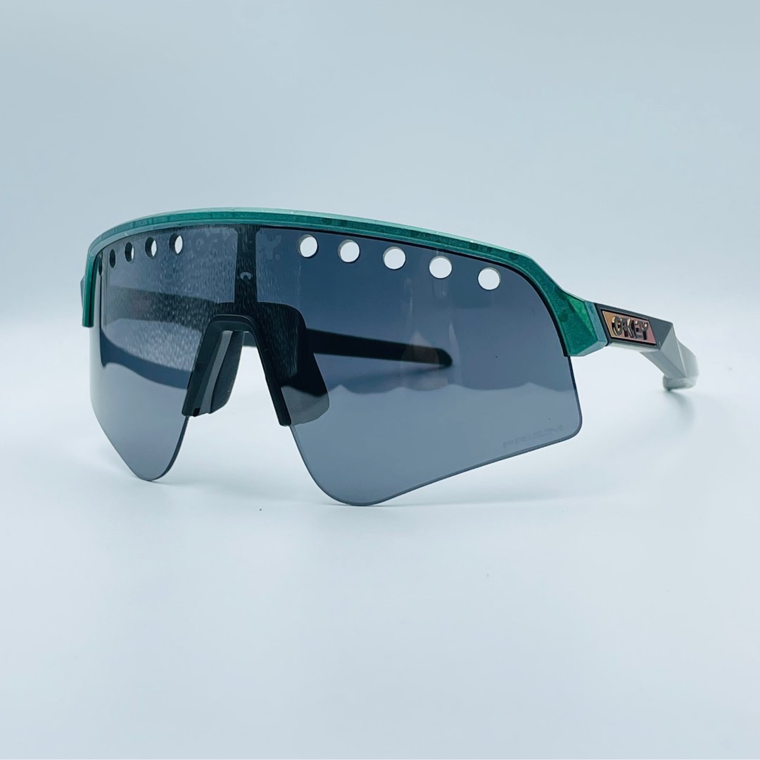 Oakley ascend sales
